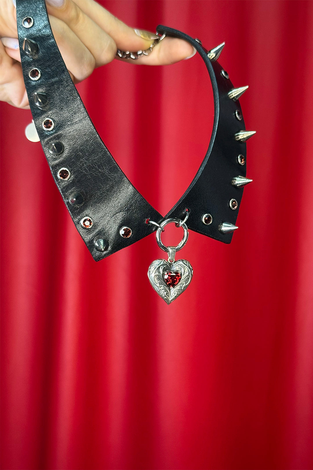 Red Heart Collar