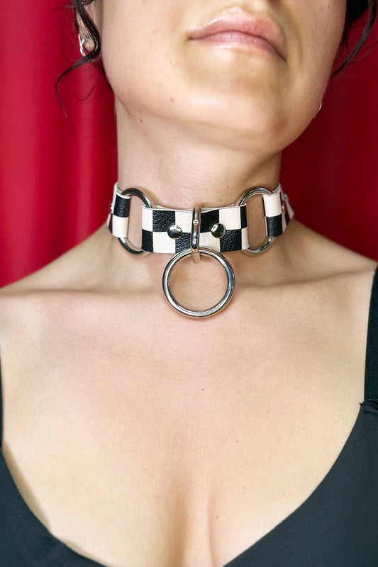 Checkers O-ring Necklace