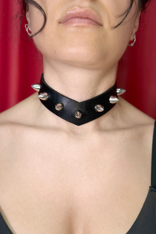 V Shaped Collar with Spikes