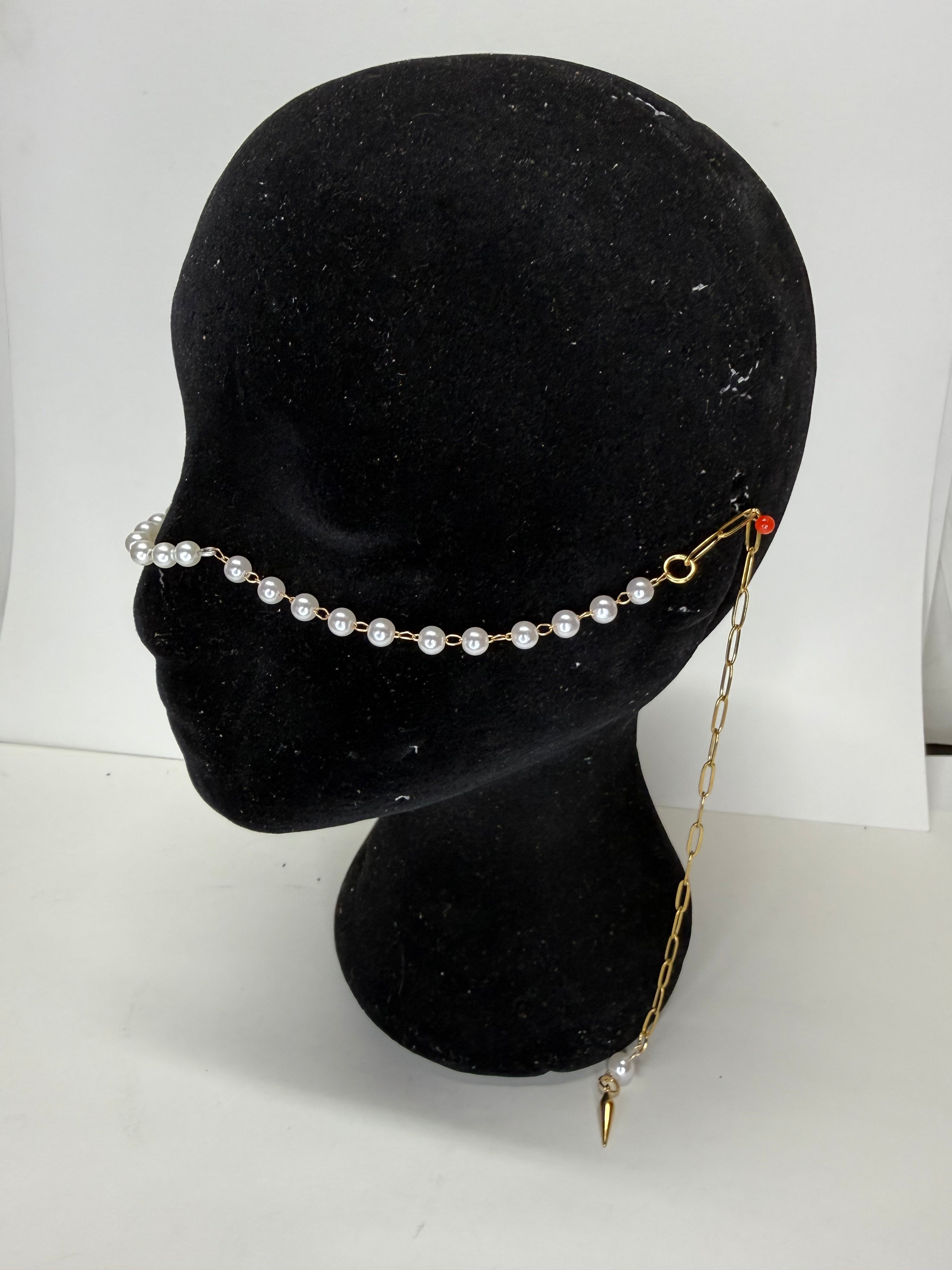 Custom Gołd and Pearl Face Chain