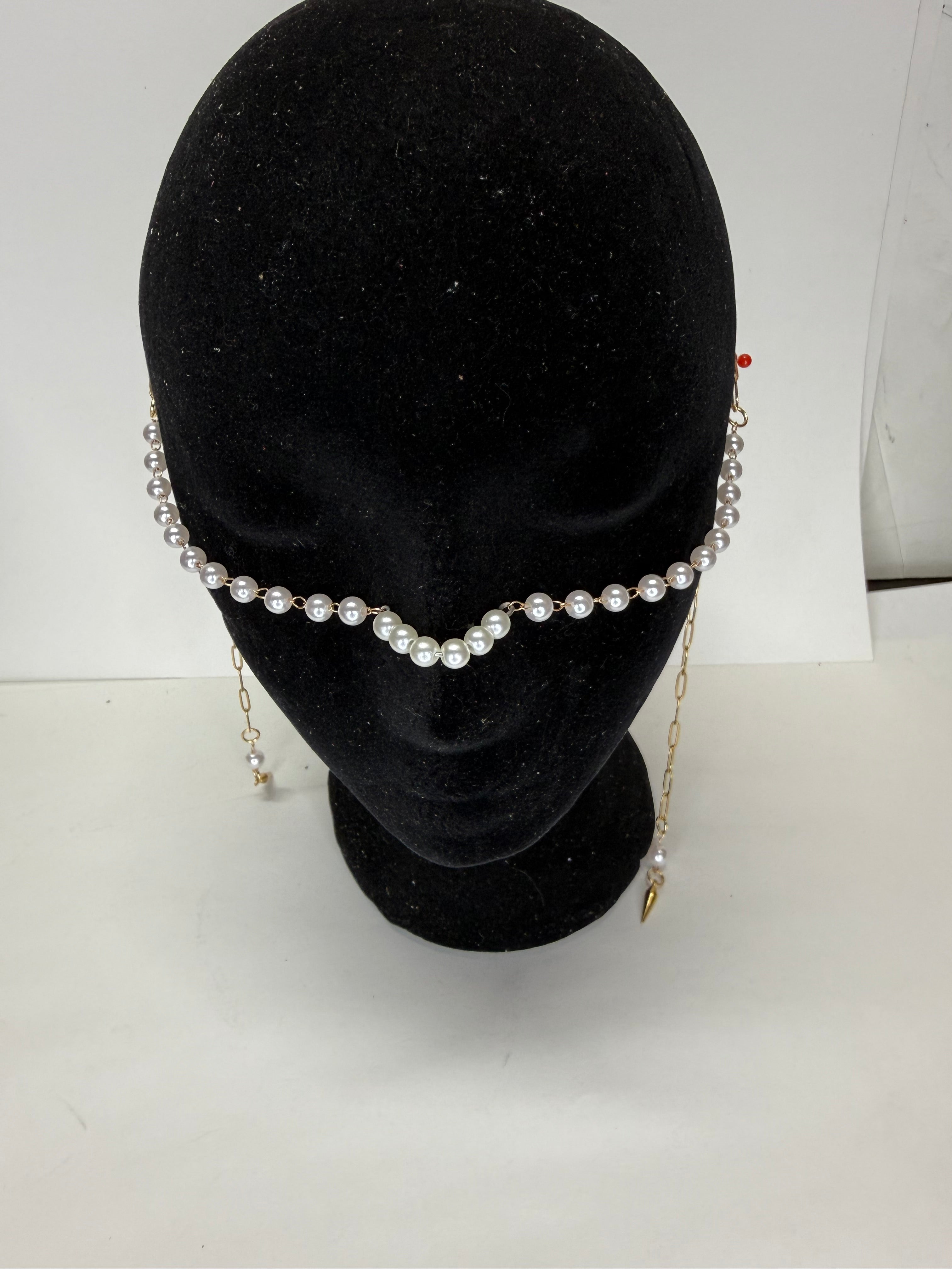 Custom Gołd and Pearl Face Chain