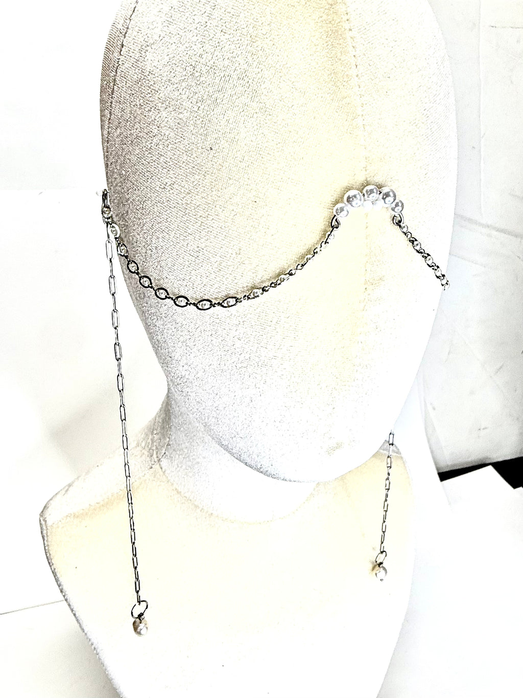 Pearl Facechain