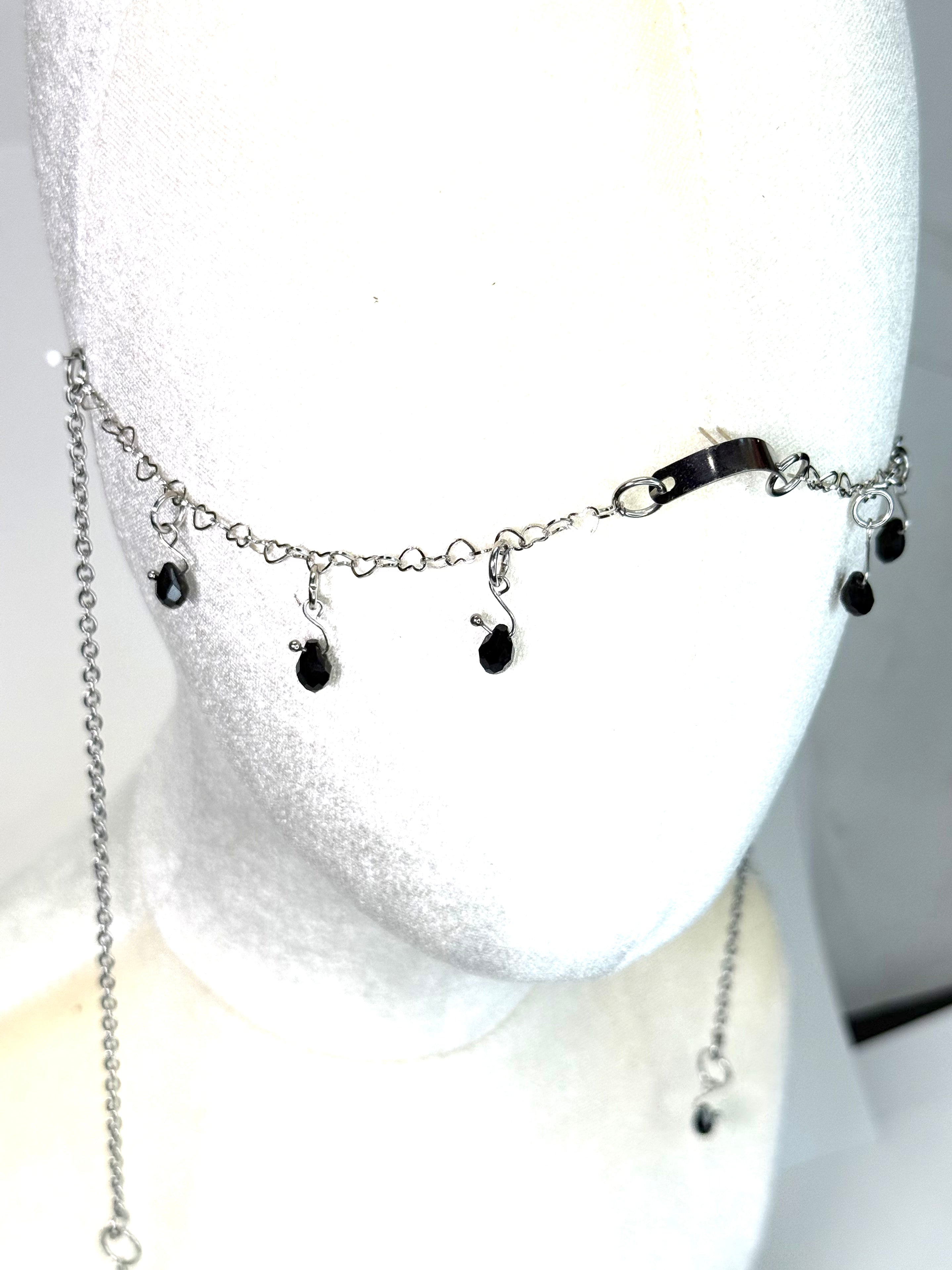 Black glass Facechain