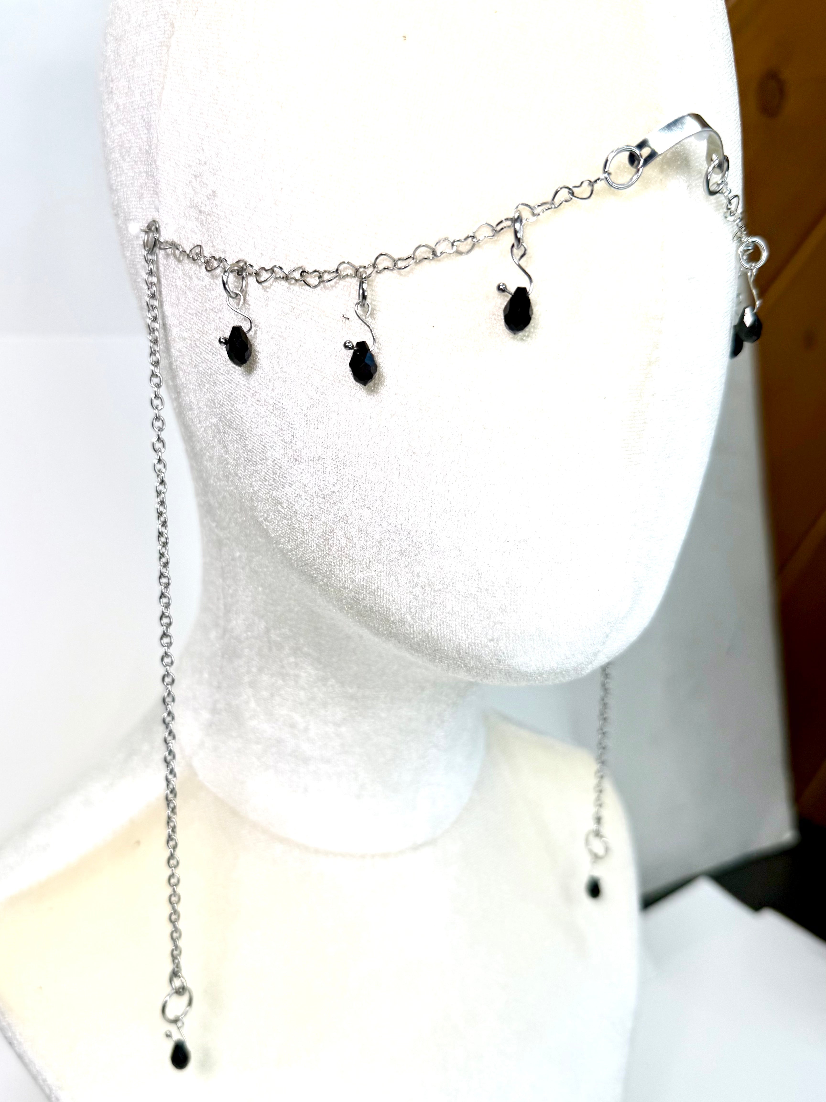 Black glass Facechain