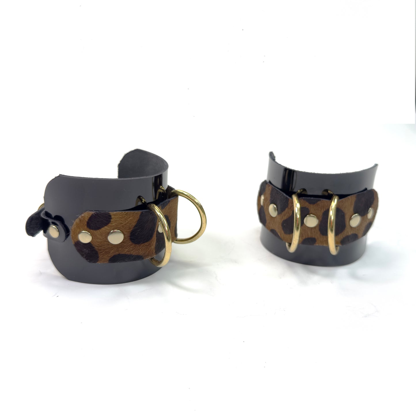 Thyra Cuffs