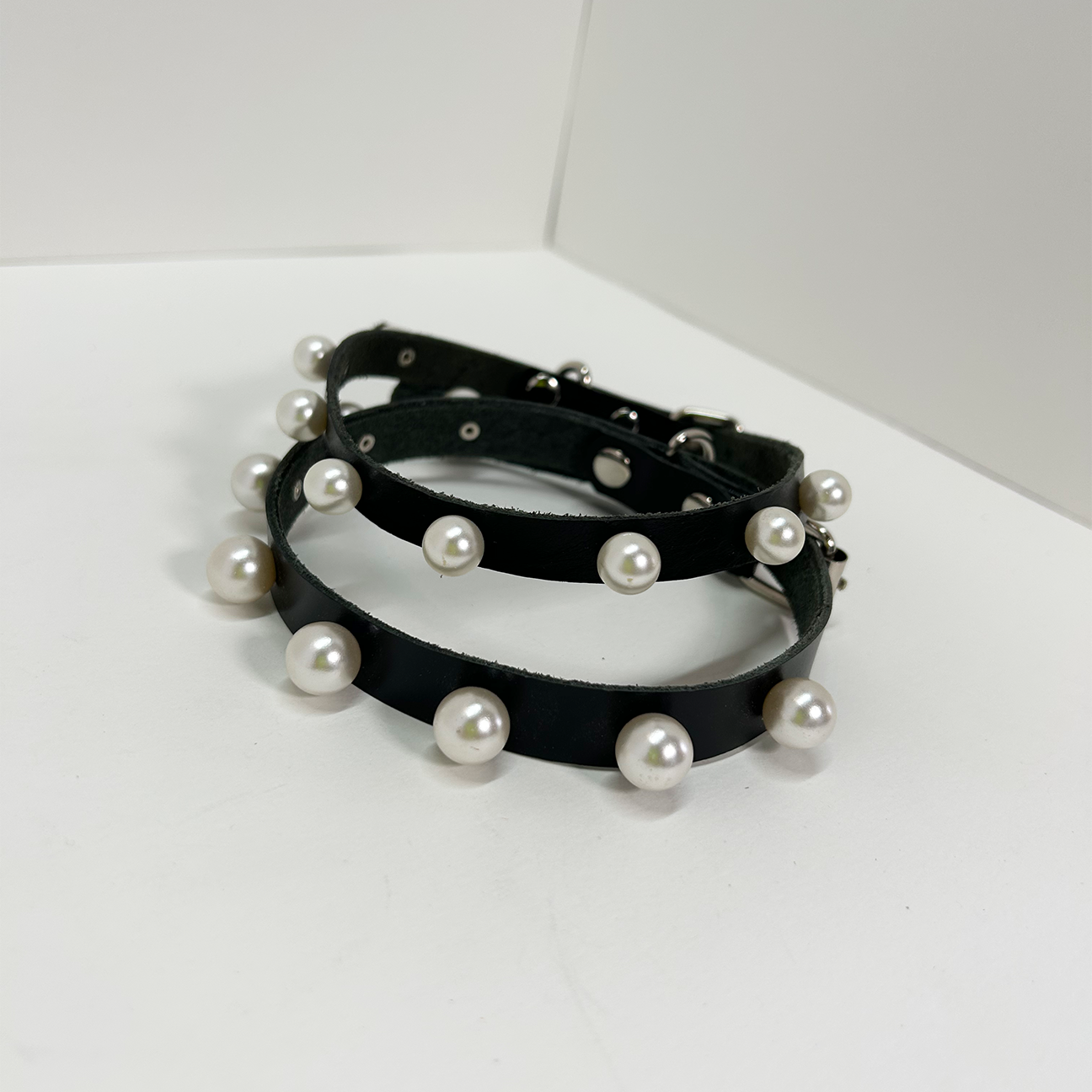 Audrey Faux Pearl Choker