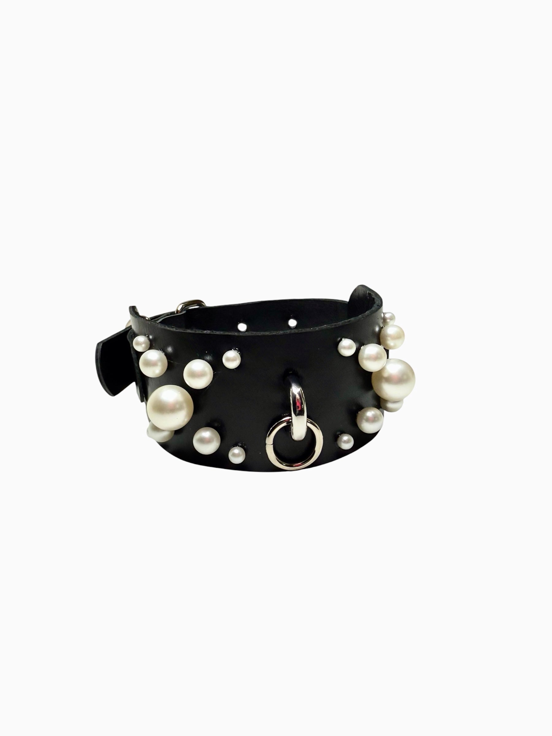 Greta Leather Collar