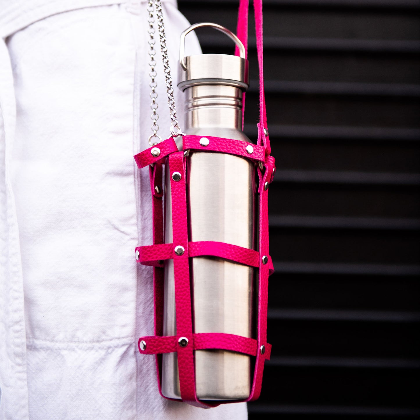 Water Bottle Harness in Pink