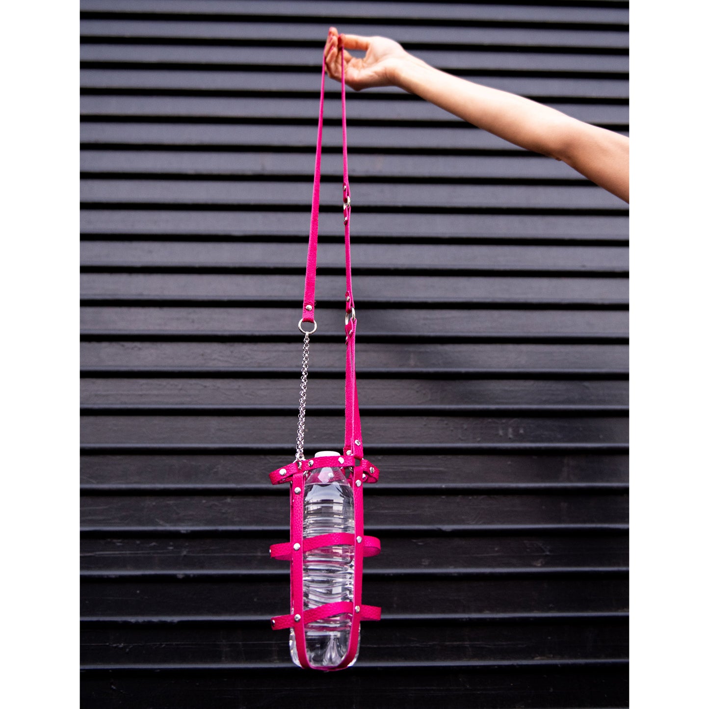 Water Bottle Harness in Pink